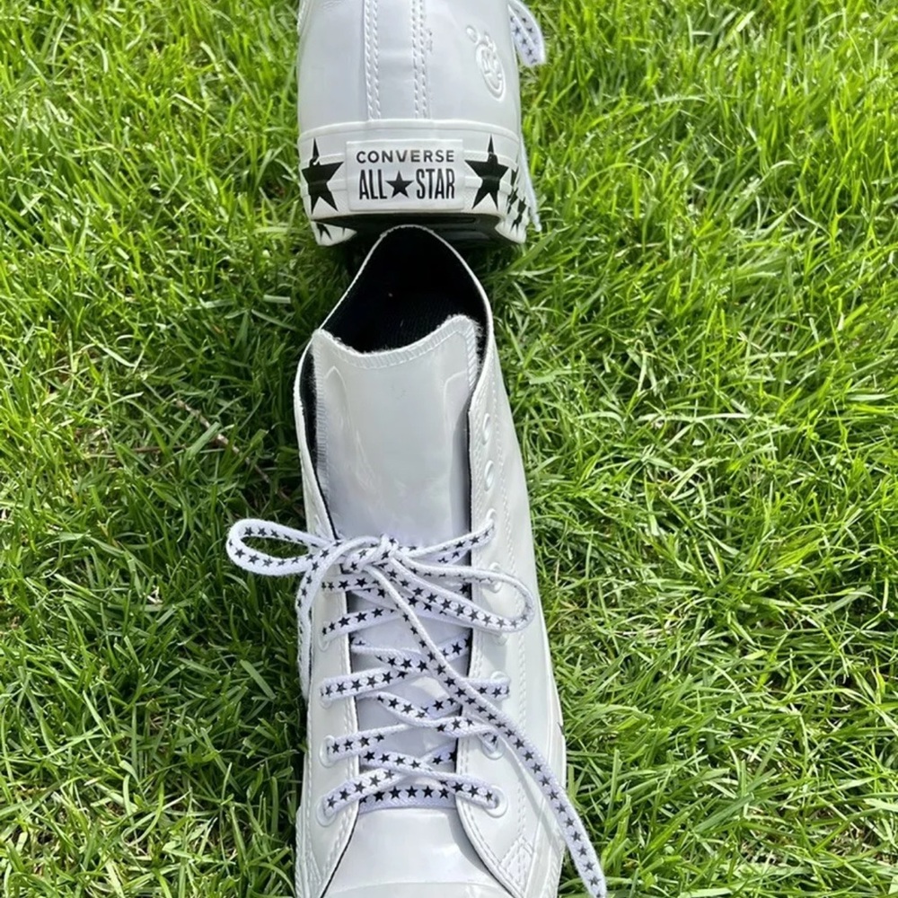 CONVERSE MILEY CYRUS LIMITED EDITION COLOR WHITE/SIZE 11 UNISEX(MEN’S-WOMEN’S) - Picture 6 of 6